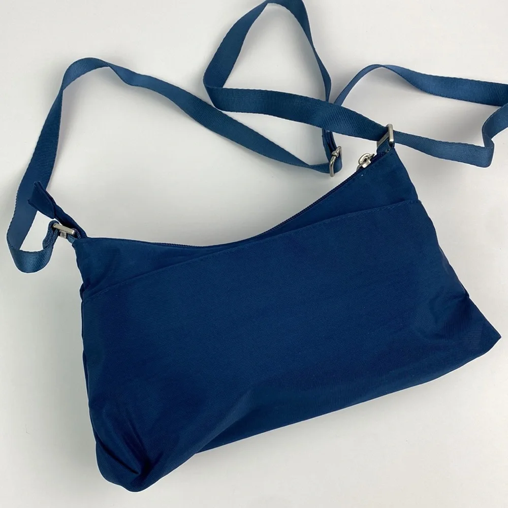 Baggallini | Blue Original Everyday Crossbody Bag - Picture 5 of 10